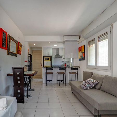 Los Globos Beach Studio By Hello Homes Сіджас Екстер'єр фото